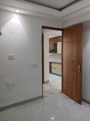 Bedroom in  Apartment at Mandi – for Rent