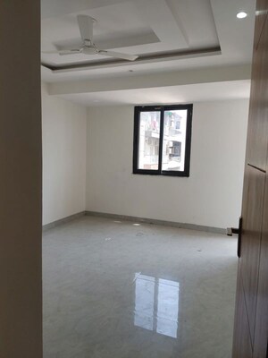 Bedroom in  Apartment at Mandi – for Rent