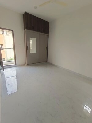 Room in 1 BHK Builder Floor at Hsr Layout Sector 2 – for Rent