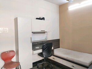 Team Area in 2 BHK Apartment at Sanpada – for Rent