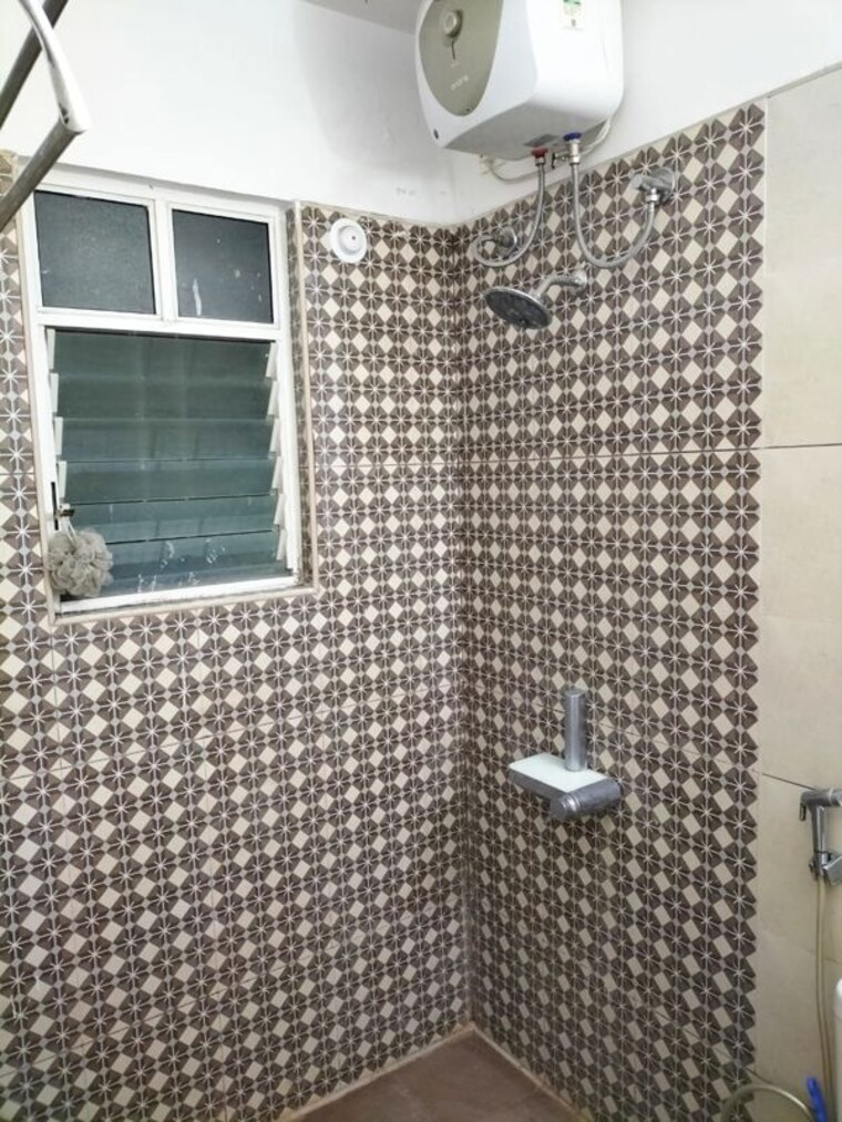 Bathroom, kumar-picasso 3 Bedroom 1834 Sq.Ft. Apartment In Hadapsar Pune 10313414