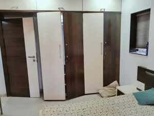 Bedroom in 2.5 BHK Apartment at Malad East – for Sale