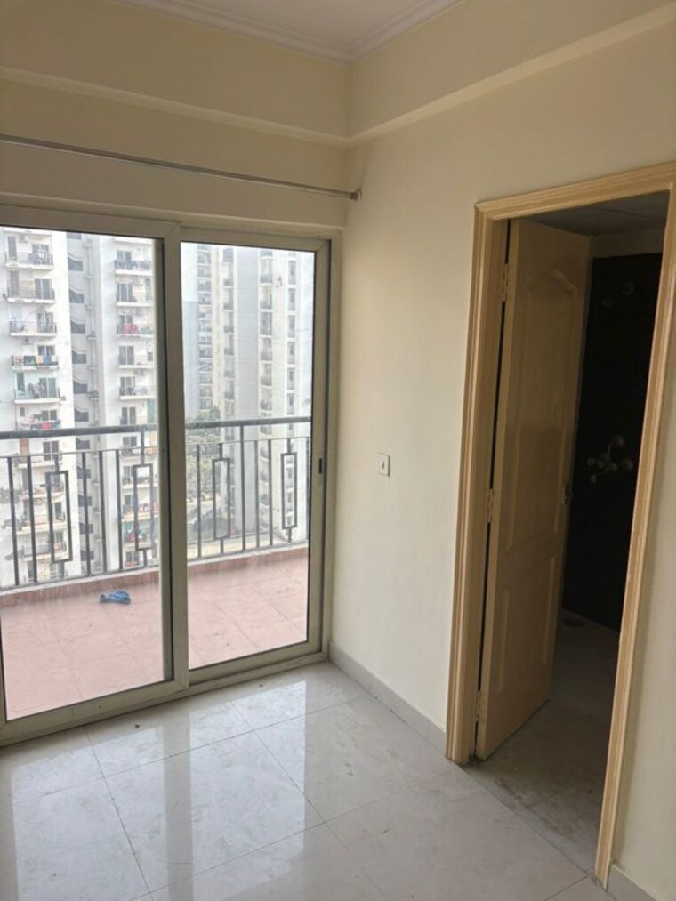 Room, rg-residency-ph-iii 3 Bedroom 1503 Sq.Ft. Apartment In Sector 120 Noida 10313448