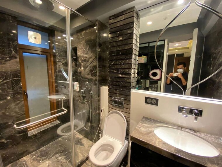Bathroom, lake-view-bandra 2 Bedroom 800 Sq.Ft. Apartment In Bandra West Mumbai 10313473