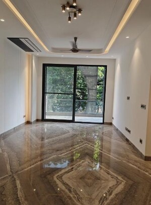 Bedroom in 4 BHK Builder Floor at Sector 82 – for Sale