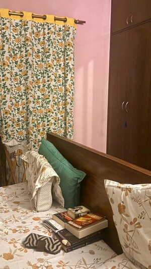 Living Room in 3 BHK Builder Floor at Sector 21 – for Rent