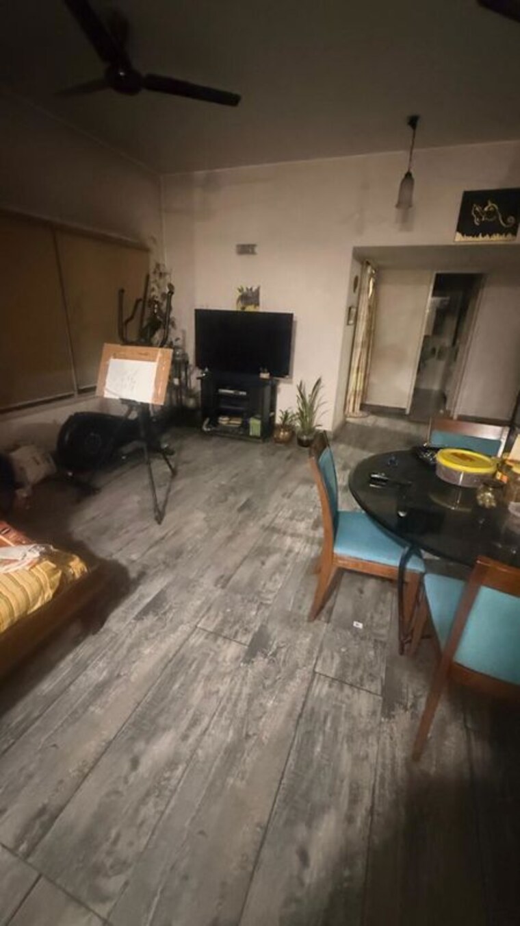  Parking, sector 21 3 Bedroom 4500 Sq.Ft. Builder Floor In Sector 21 Gurgaon 10313478