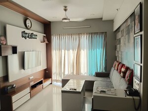 Team Area in 1 BHK Apartment at Chandak Paloma, Goregaon East – for Rent