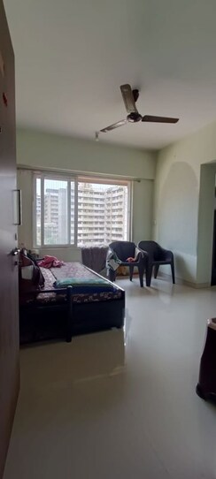 1 BHK Apartment For Rent in Arihant CHS Ghatkopar West