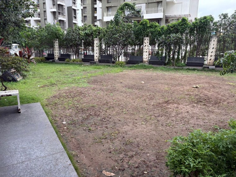 Garden, majestique-venice 2 Bedroom 950 Sq.Ft. Apartment In Dhayari Pune 10313517