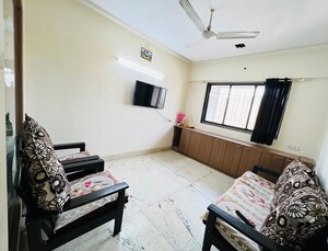 Bedroom in 2 BHK Apartment at Mantri Park, Goregaon East – for Rent