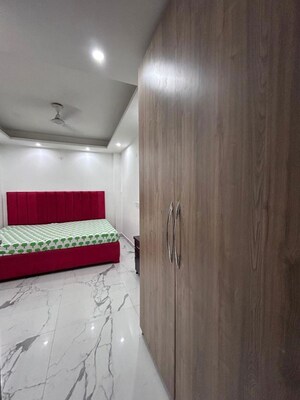 Furnished Amenities in 2 BHK Builder Floor at Saket – for Rent