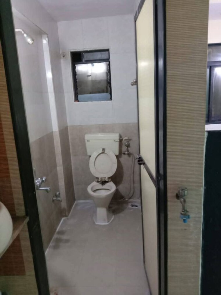 Bathroom, kharghar 5 Bedroom 2200 Sq.Ft. Apartment In Kharghar Navi Mumbai 10313530