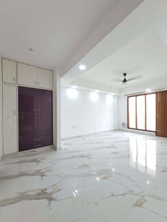 2 BHK Builder Floor For Rent in South City 1