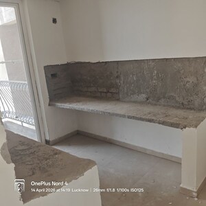 Bathroom in 3.5 BHK Apartment at Omaxe R2, Gomti Nagar – for Sale