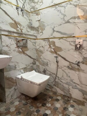 Bathroom in 1 RK Builder Floor at South Delhi – for Rent