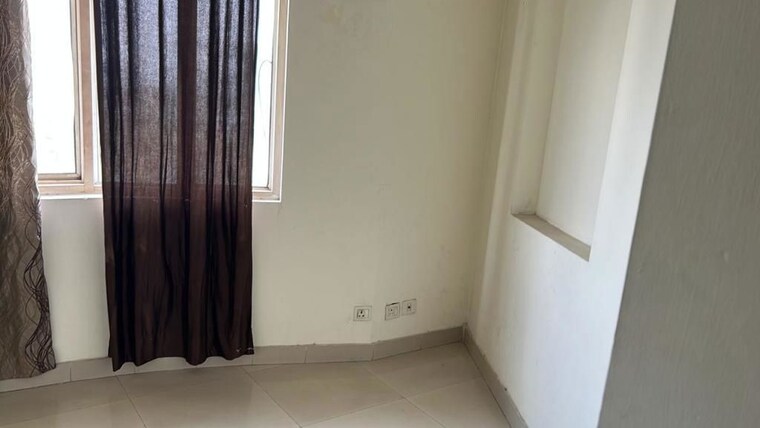 Room, sector 36 greater noida 6 Bedroom 101 Sq.Mt. Independent House In Sector 36 Greater Noida Greater Noida 10313580