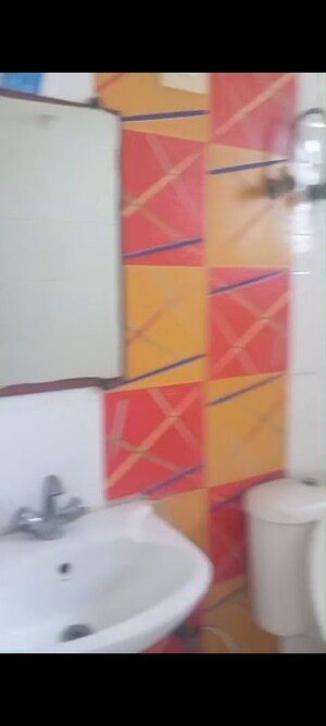 Furnished Amenities in 3 BHK Apartment at Gulmohur Garden, Raj Nagar Extension – for Rent