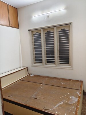 Room in 2 BHK Builder Floor at Btm Layout Stage 2 – for Rent