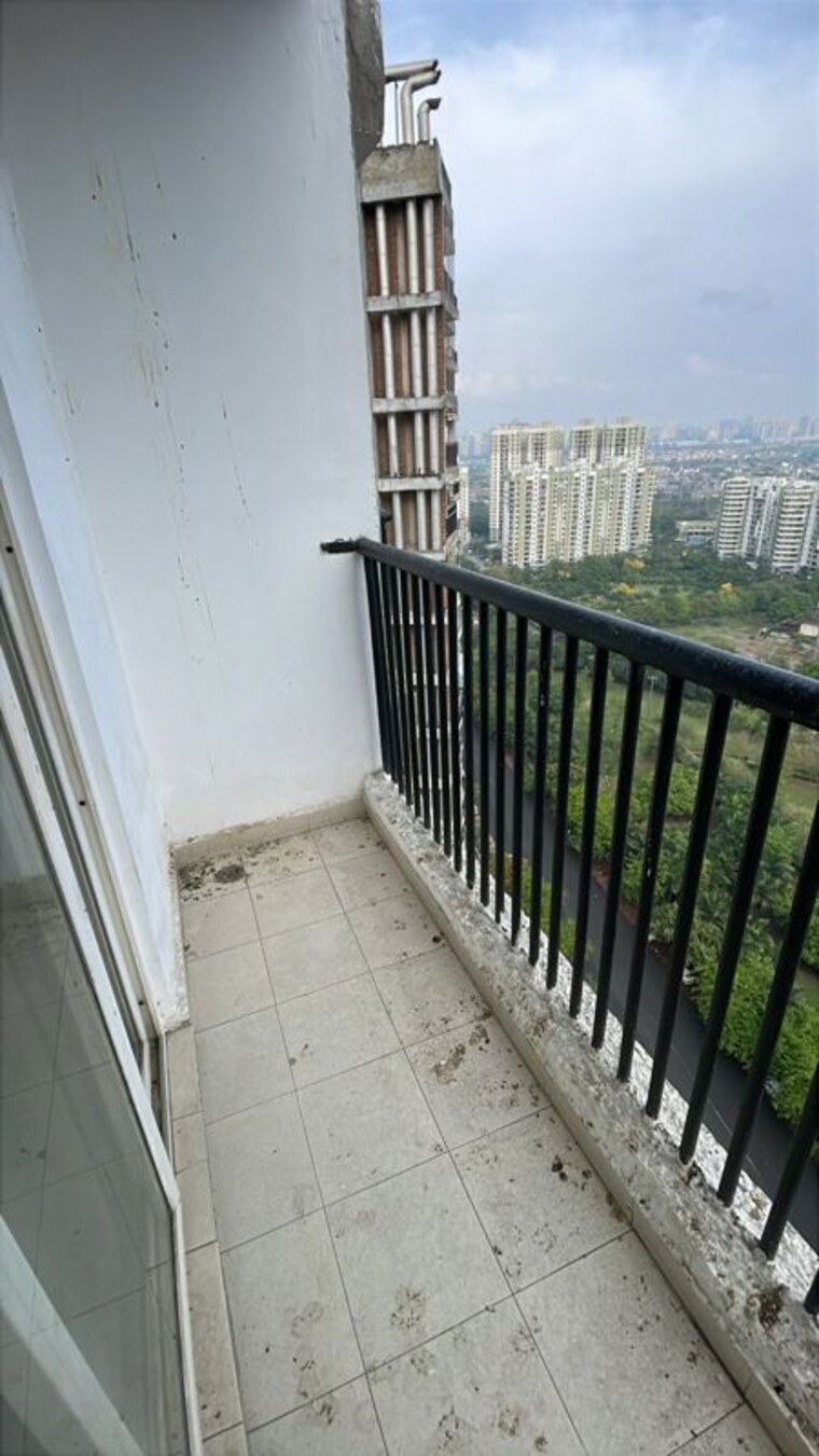 Balcony, ajnara-le-garden 2 Bedroom 875 Sq.Ft. Apartment In Sector 16b Greater Noida Greater Noida 10313694