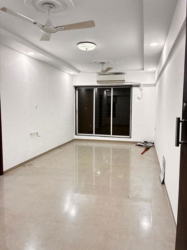 1 BHK 410 Sq.Ft. Apartment in Kiran Towers