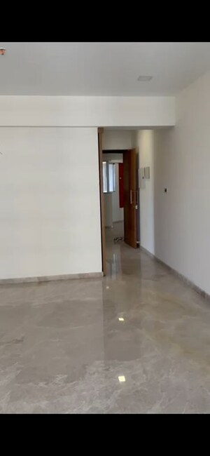 Room in 3 BHK Apartment at Ekta Tripolis, Goregaon West – for Rent