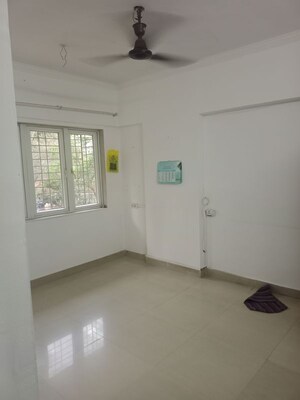 Room in 1 BHK Apartment at Royal Palm Island, Goregaon East – for Rent