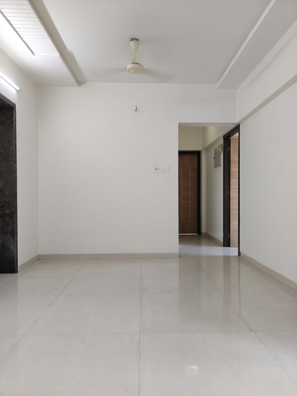 2 BHK Apartment For Sale in Rattan Icon