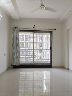 Room in 2 BHK Apartment at Rattan Icon, Seawoods Sector 50 – for Sale