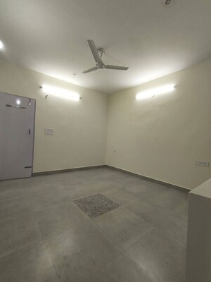 Room in 2 BHK Independent House at Sector 57 – for Rent