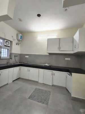 Kitchen in 2 BHK Independent House at Sector 57 – for Rent