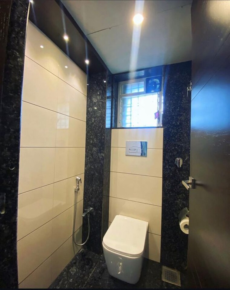 Bathroom, shiv-swastik-chs-sanpada 1 Bedroom 475 Sq.Ft. Apartment In Sanpada Navi Mumbai 10313766