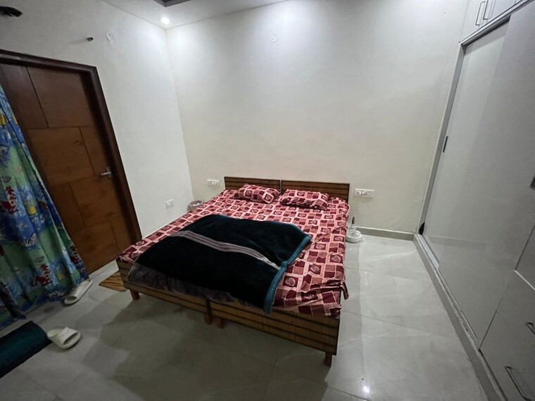 Bedroom, skynet-towers 3 Bedroom 1650 Sq.Ft. Apartment In Patiala Road Zirakpur 10313782