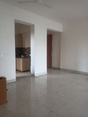 Room in  Apartment at Silverglades The Melia First Citizen, Sohna Sector 35 – for Rent