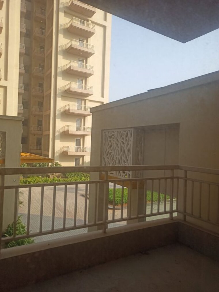Exterior View, silverglades-the-melia-first-citizen  1425 Sq.Ft. Apartment In Sohna Sector 35 Gurgaon 10313783