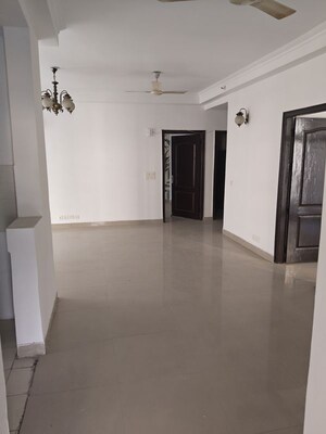 4 BHK Apartment For Rent in Amrapali Silicon City, Sector 76