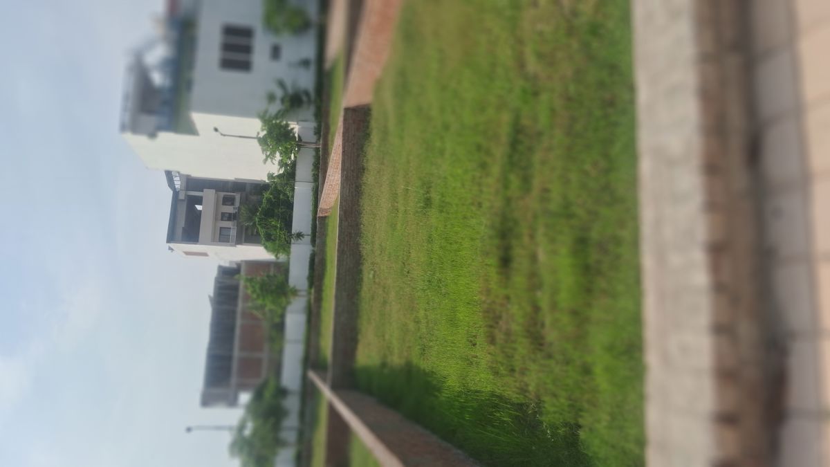 Plot For Sale in Sushant Golf City