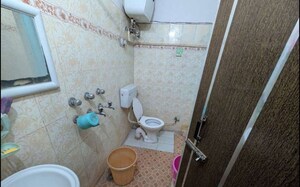 Bathroom in 2 BHK Builder Floor at Gomti Nagar – for Rent