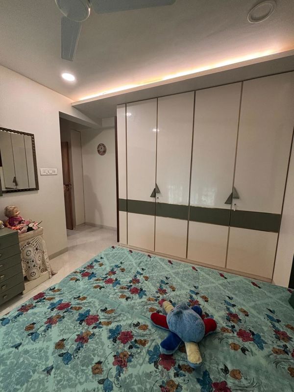 1 BHK 450 Sq.Ft. Apartment in Apna Ghar CHS Colaba