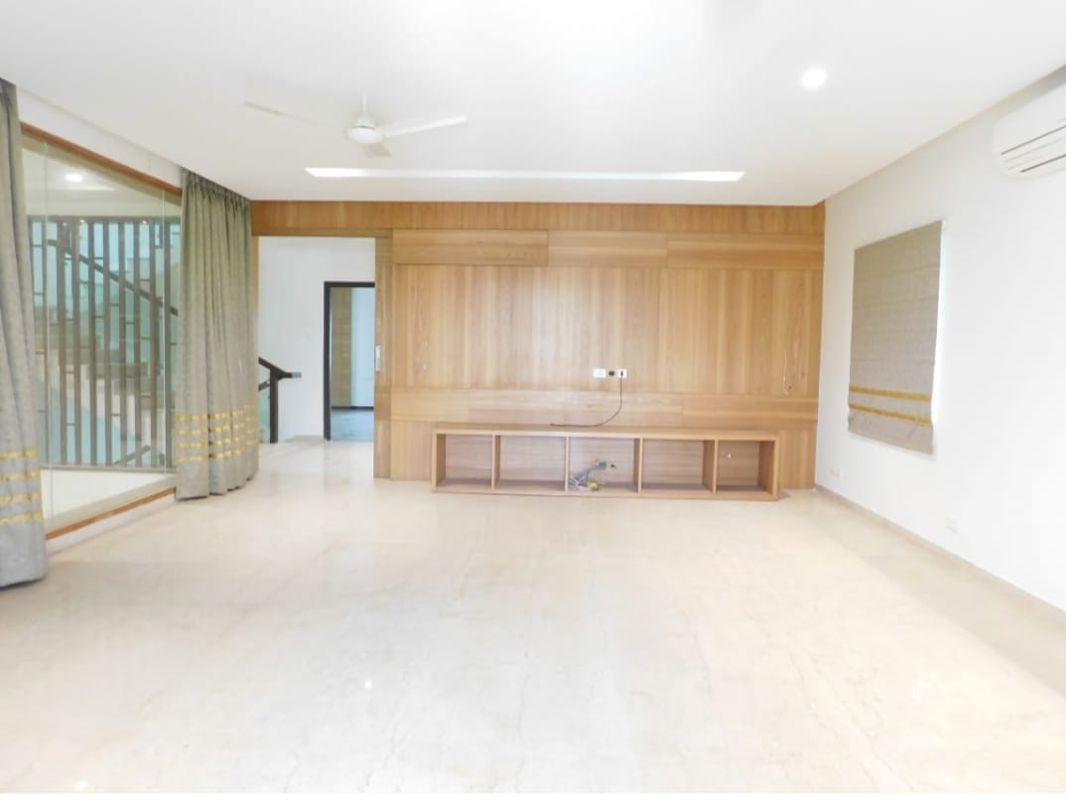 5 BHK + Pooja Room,Servant Room Villa For Rent in Kokapet