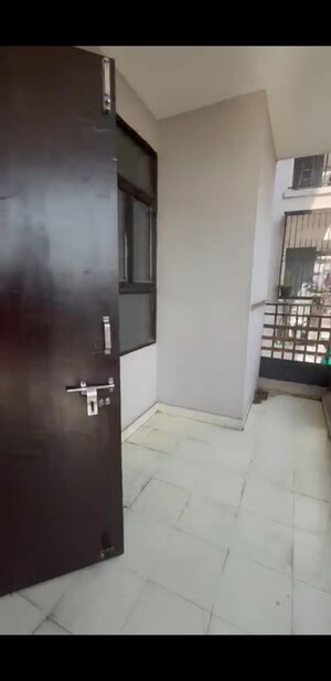 Room in 2 BHK Apartment at Amolik Sankalp, Sector 85 – for Rent