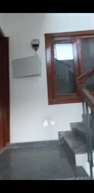 Furnished Amenities in 4 BHK Builder Floor at Sector 85 – for Rent