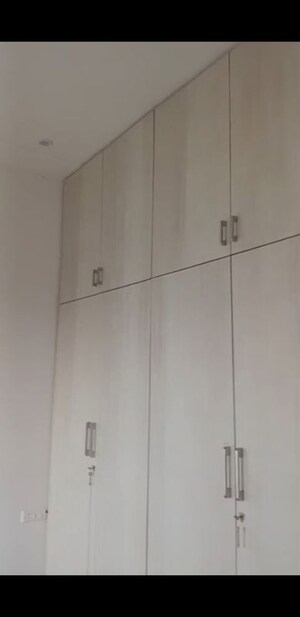 Furnished Amenities in 4 BHK Builder Floor at Sector 85 – for Rent