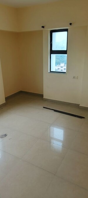 Room in 3 BHK Apartment at Goel Ganga Hill Mist Harmony, Kondhwa – for Rent