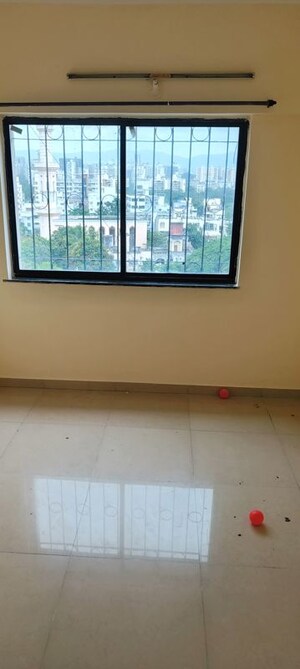 Room in 3 BHK Apartment at Goel Ganga Hill Mist Harmony, Kondhwa – for Rent