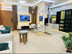 Team Area in 3 BHK Apartment at Amrapali Golf Homes, Sector 4 Greater Noida – for Rent