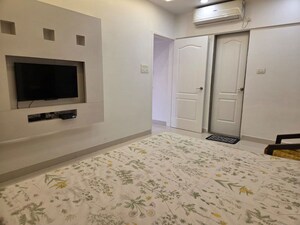 Building Lobby in 3 BHK Apartment at Kumar Picasso, Hadapsar – for Sale