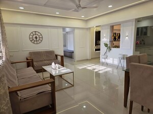 Team Area in 3 BHK Apartment at Kumar Picasso, Hadapsar – for Sale