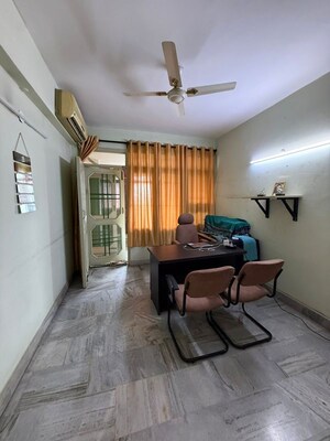 Living Room in 3.5 BHK Apartment at Mayur Vihar – for Rent