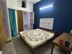 1 Rk+ Study Room,Extra Room Builder Floor For Rent in Green Park